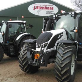 Valtra N174 huren